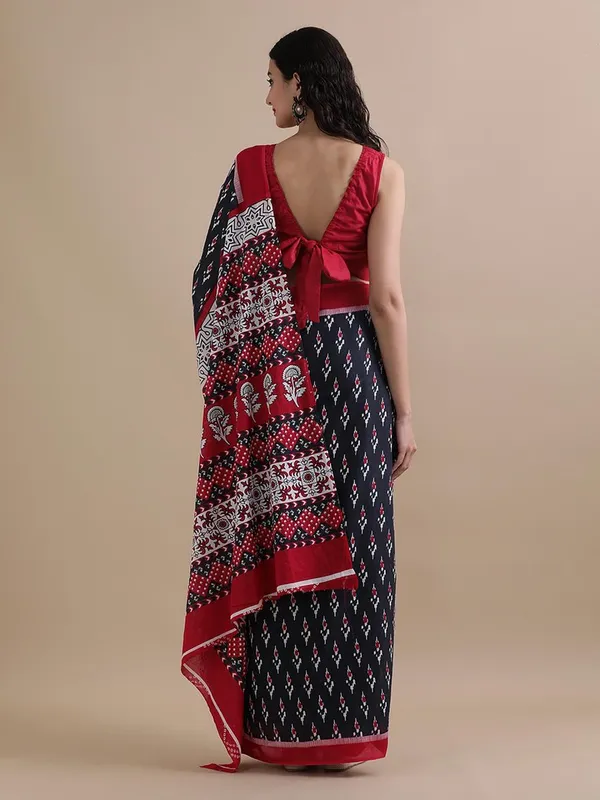 PInk_and_Grey_Cotton_Mulmul_Ikat_Print_Saree_For_Women