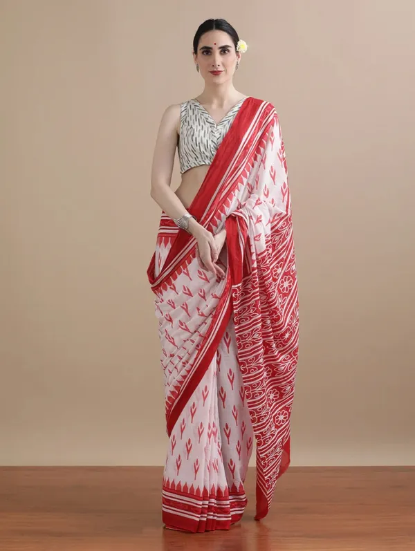 Red_White_Cotton_Mulmul_Ikat_Print_Saree_For_Women