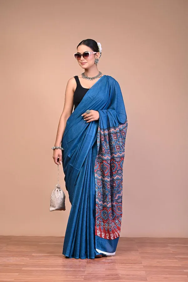 Blue_Cotton_Mulmul_Ajrakh_Pallu_Saree_For_Women