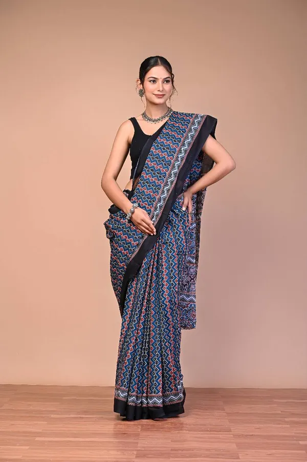 Black_Cotton_Mulmul_Ajrakh_Chevron_Print_Saree_For_Women