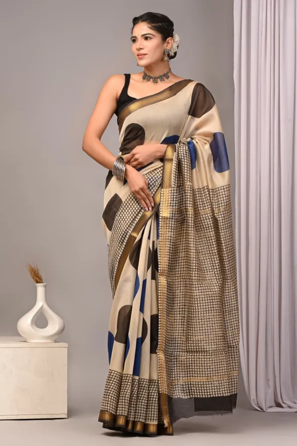 Beige_Maheshwari_Silk_Geometric_Print_Gold_Border_Saree_For_Women