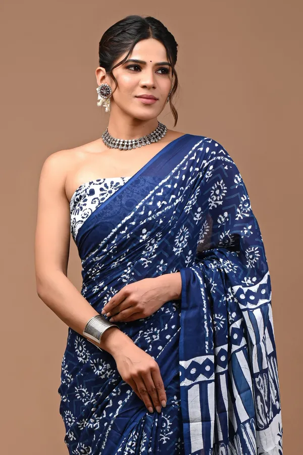 Cotton_MulMul_Blue_Saree_With_Blouse_For_Women
