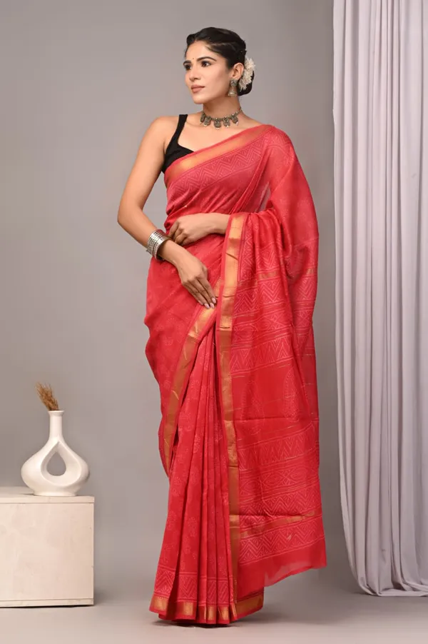 Red_Maheshwari_Silk_Woven_Ethnic_Saree_For_Women