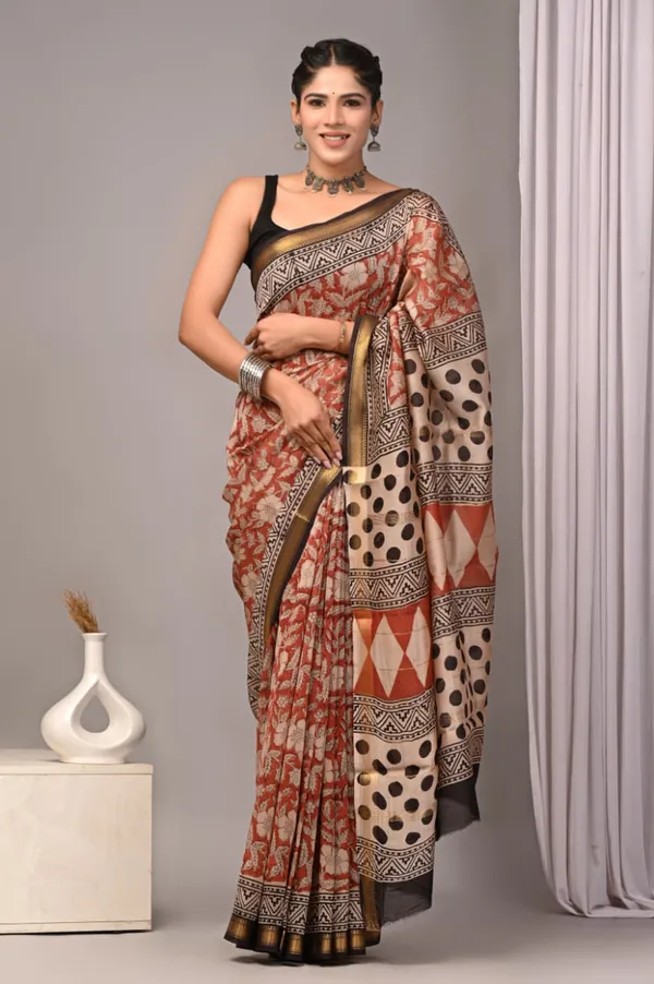Beige_Maheshwari_Silk_Printed_Geometric_Border_Saree_For_Women