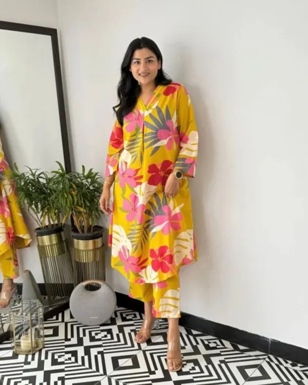 Yellow_Cotton_A-Line_Printed_Kurta_Pant_Set_For_Women