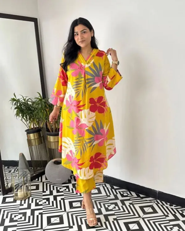 Yellow_Cotton_A-Line_Printed_Kurta_Pant_Set_For_Women