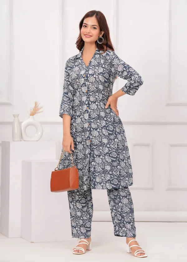 Grey_White_Floral_Cotton_Blend_Straight_Kurta_Set_For_Women