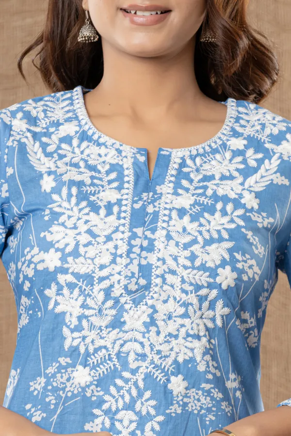 Blue_Floral_Print_Cotton_Straight_Kurta_Set_For_Women