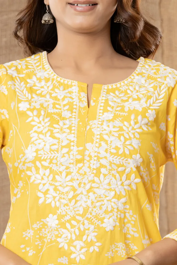 Yellow_Floral_Print_Cotton_Straight_Kurta_Set_For_Women