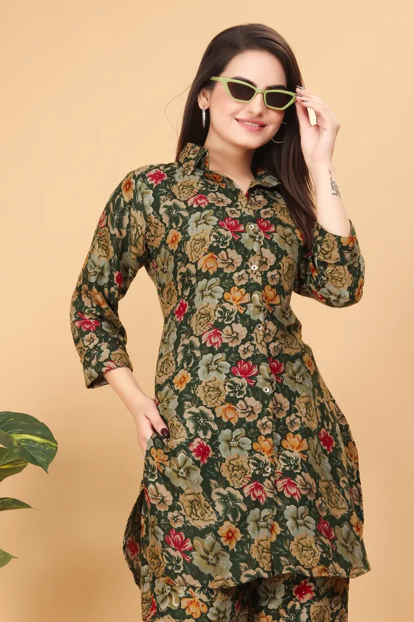 Green_Rayon_Premium_Kurta_Pant_Set_For_Women