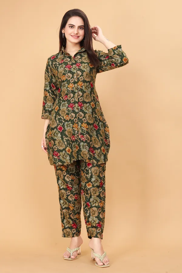 Green_Rayon_Premium_Kurta_Pant_Set_For_Women