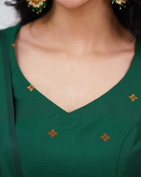 Green_Viscose_Rayon_Premium_Kurta_Set_For_Women
