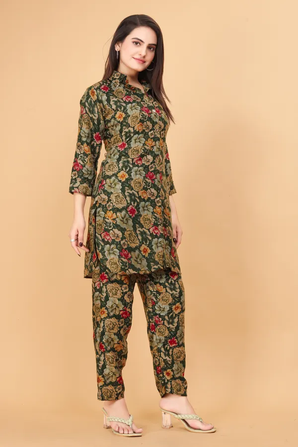 Green_Rayon_Premium_Kurta_Pant_Set_For_Women