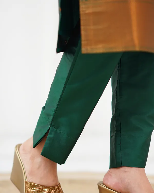 Green_Viscose_Rayon_Premium_Kurta_Set_For_Women