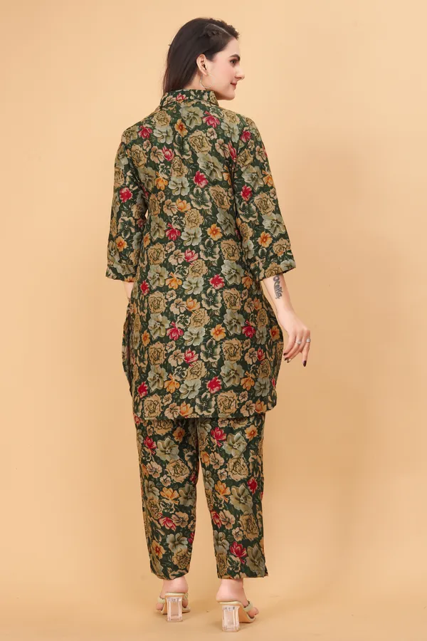 Green_Rayon_Premium_Kurta_Pant_Set_For_Women