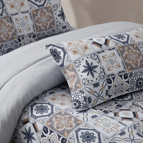 Multicolor_Cotton_Bedsheet_With_Pillow_Cover_For_Home