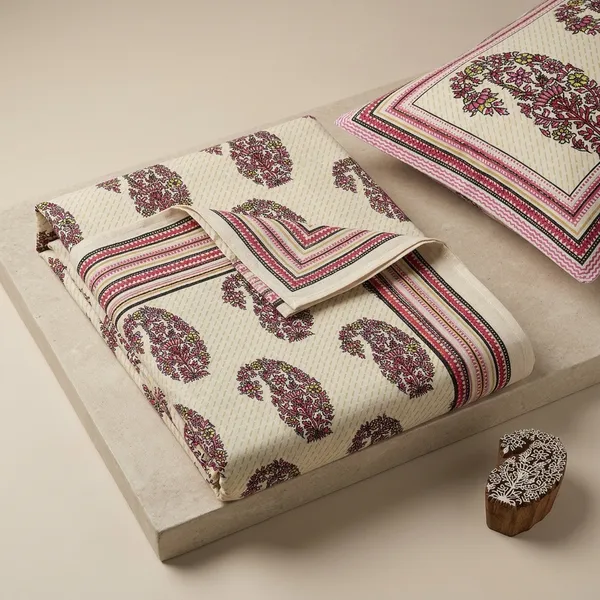 Multicolor_Cotton_Bedsheet_With_Pillow_Cover_For_Home