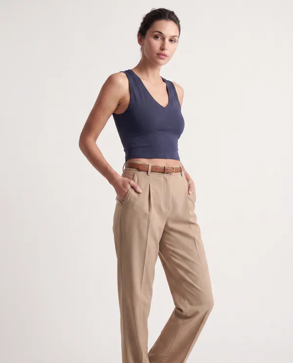 Women’s_Navy_Blue_Sleeveless_V-Neck_Fitted_Crop_Top