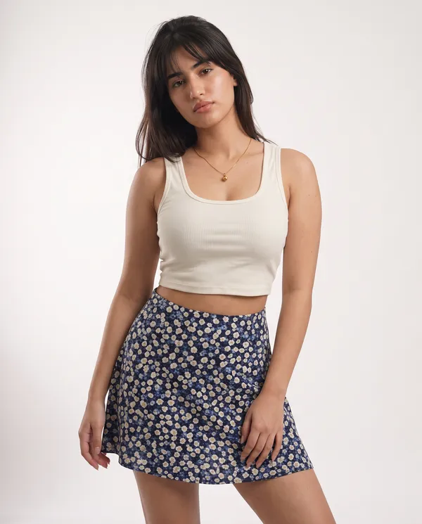 Women’s_White_Ribbed_Sleeveless_Scoop_Neck_Crop_Top