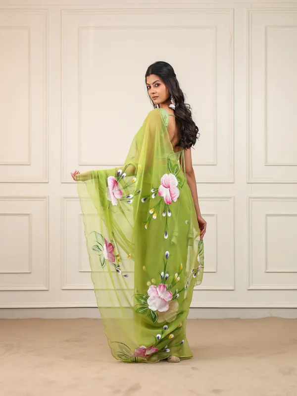 Green_Chiffon_Hand_Painted_Saree_For_Women