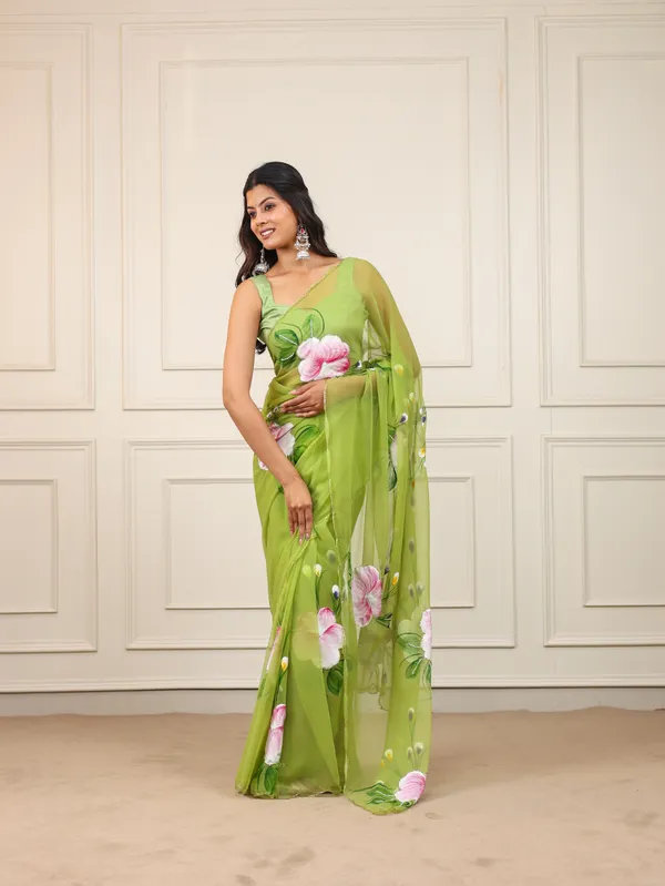 Green_Chiffon_Hand_Painted_Saree_For_Women
