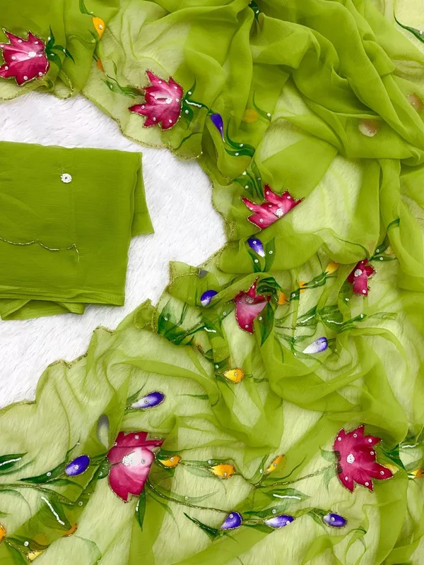 Green_Chiffon_Hand_Painted_Saree_For_Women