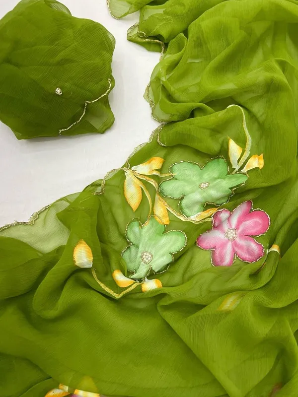 Green_Chiffon_Hand_Painted_Saree_For_Women