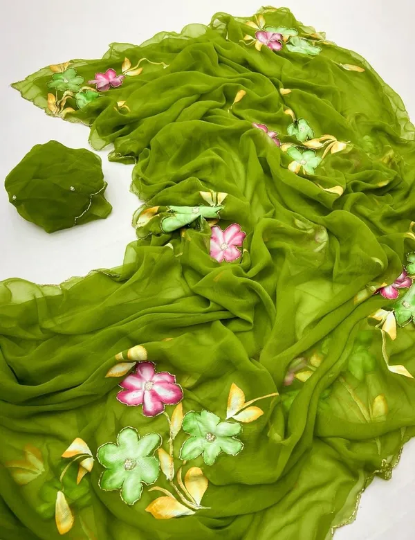 Green_Chiffon_Hand_Painted_Saree_For_Women