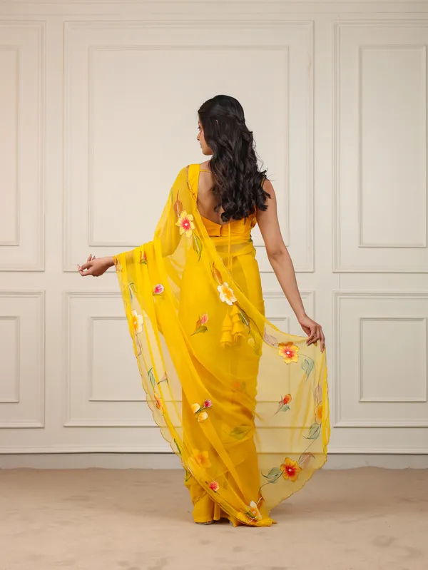 Yellow_Chiffon_Hand_Painted_Saree_For_Women