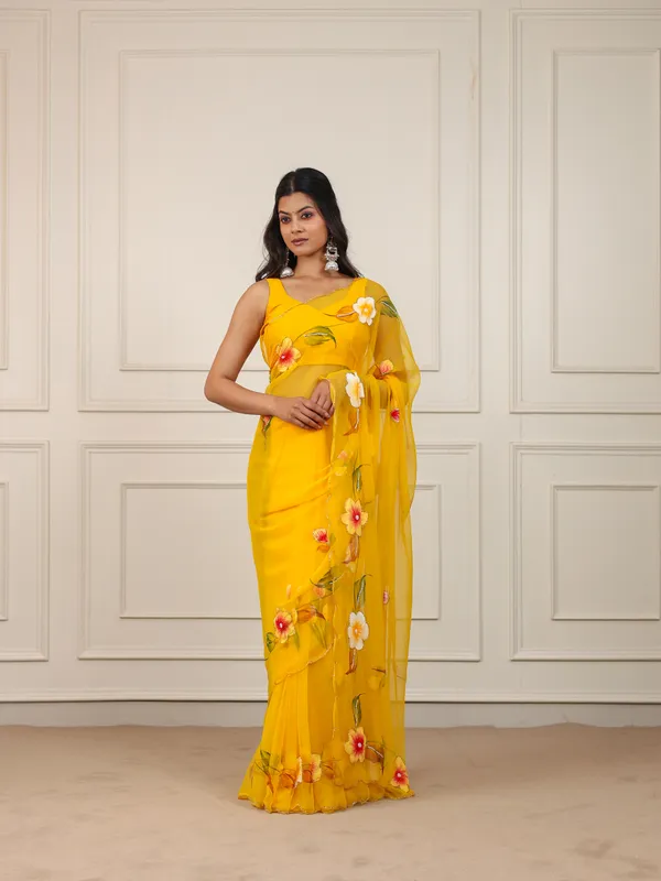 Yellow_Chiffon_Hand_Painted_Saree_For_Women