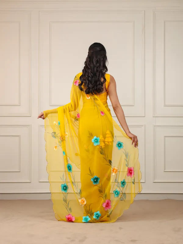Yellow_Chiffon_Hand_Painted_Saree_For_Women