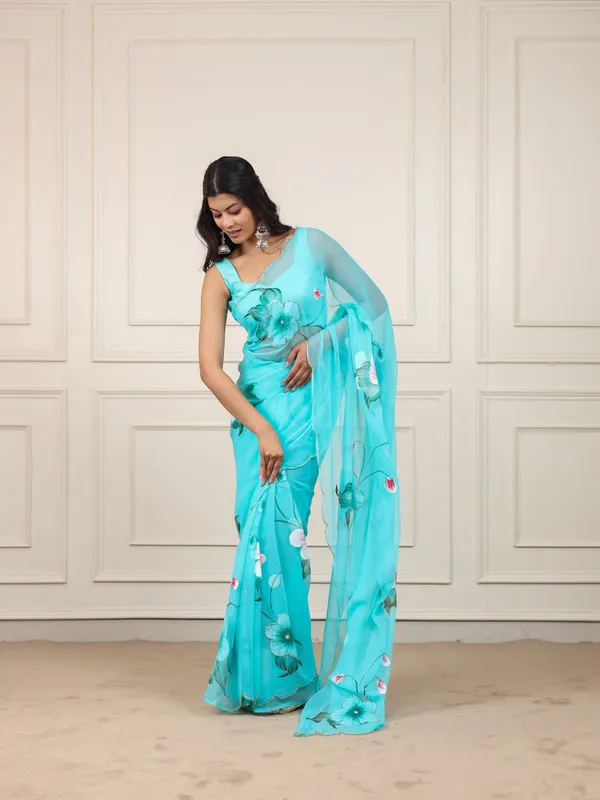 Blue_Chiffon_Hand_Painted_Saree_For_Women