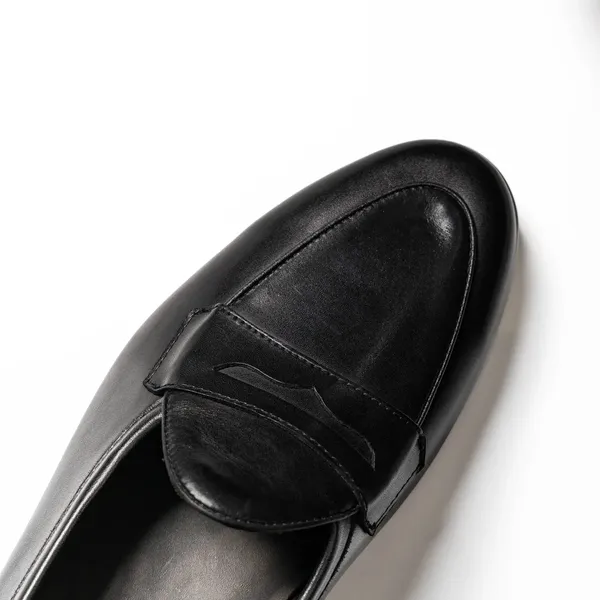 Black_Leather_Penny_Loafers_For_Men