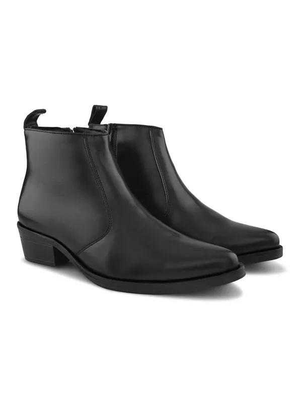 Black_Leather_Pointed_Toe_Chelsea_Boots_For_Men