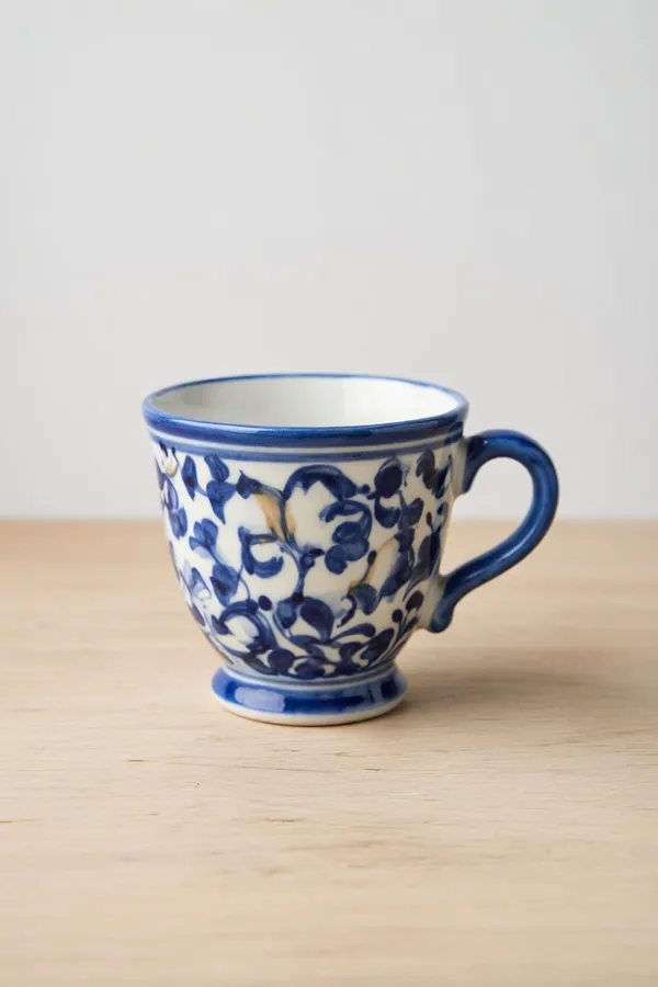 Blue_Pottery_Blue_And_White_Floral_Tea_Cup