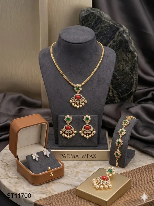 Gold_Plated_Kundan_Pearl_Jewelry_Set_For_Women