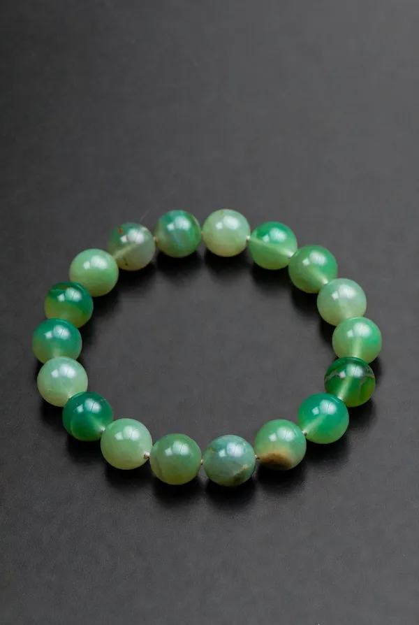 Green_Bead_Agate_Bracelet_For_Women