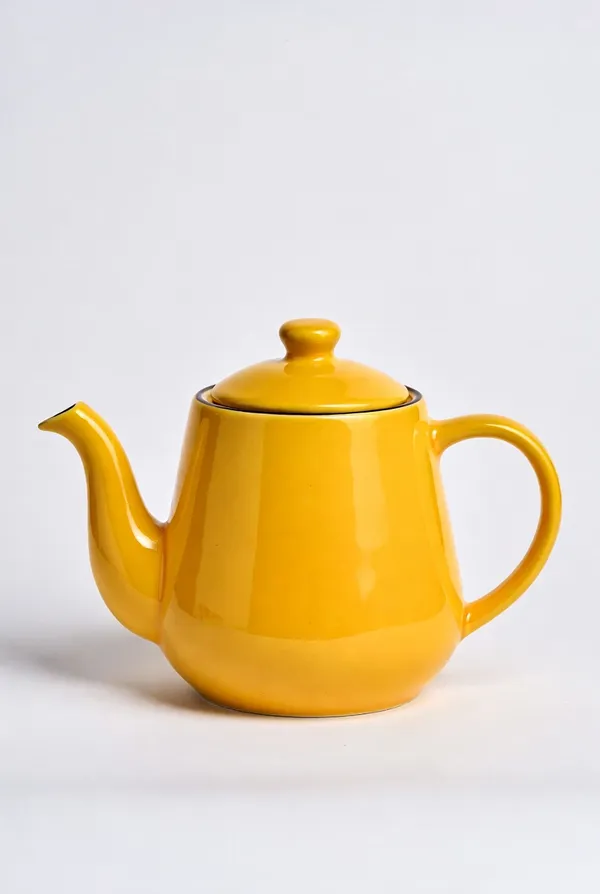 Blue_Pottery_Yellow_Teapot_With_Lid