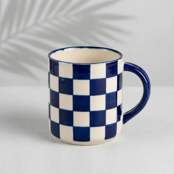 Blue_Pottery_Checkered_Blue_And_White_Coffee_Mug