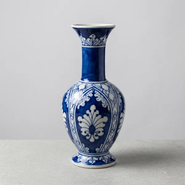 Blue_Pottery_Blue_White_Floral_Decorative_Vase