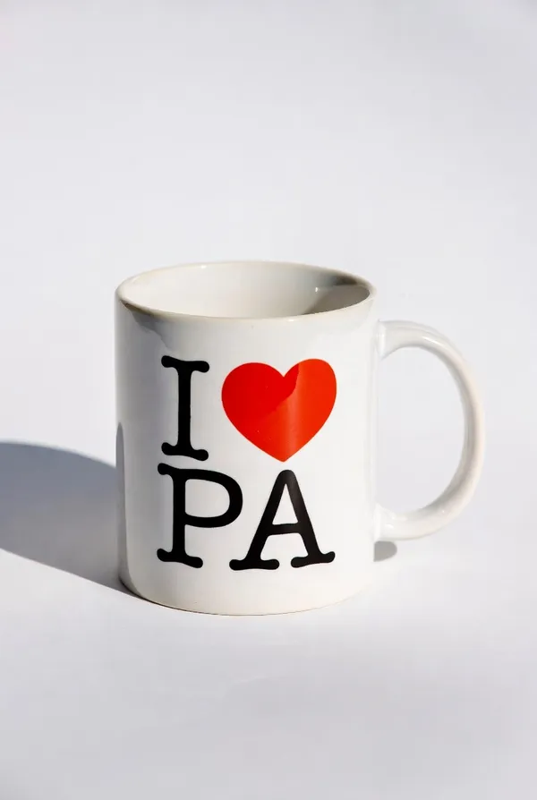 Blue_Pottery_White_Coffee_Mug