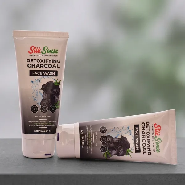 Silk_Sense_Detoxifying_Charcoal_Face_Wash_100Ml