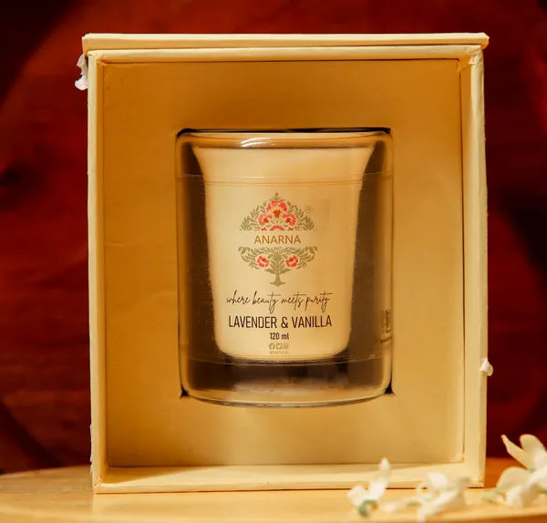 Anarna_Lavender_&_Vanilla_Body_Serum_Massage_Candle