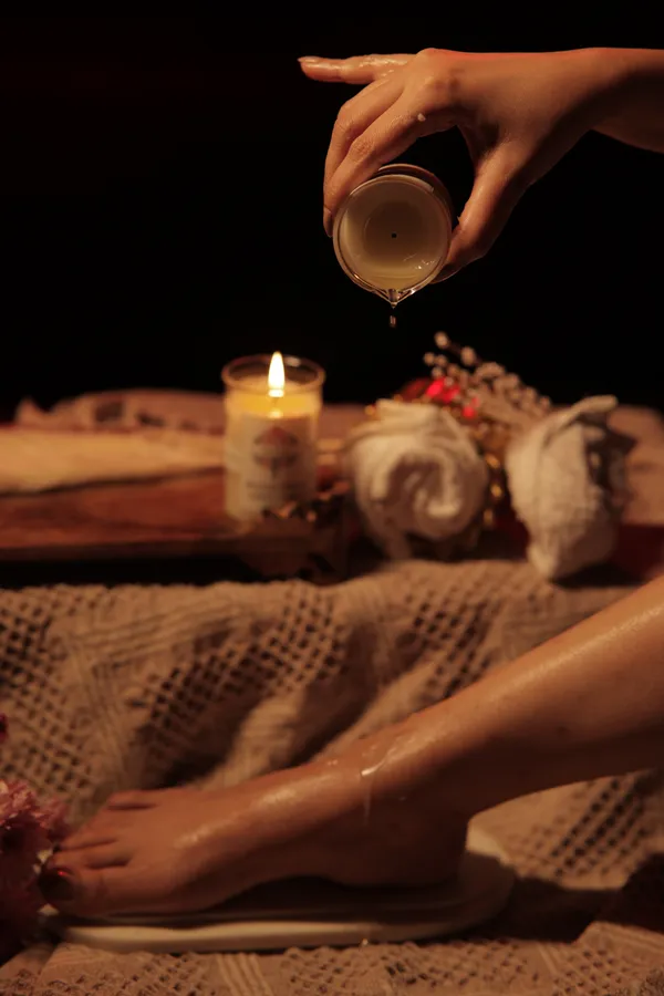 Anarna_Lavender_&_Vanilla_Body_Serum_Massage_Candle