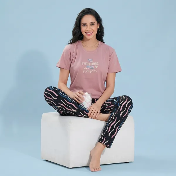 Pink_Cotton_Lounge_Set_For_Women