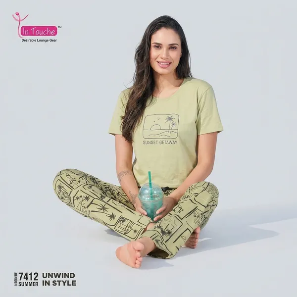 Lime_Cotton_Night_Suit_For_Women
