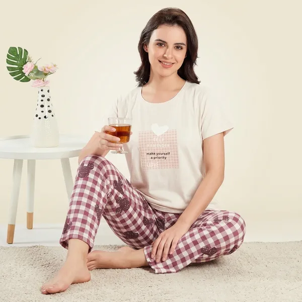 White_Cotton_Lounge_Set_For_Women