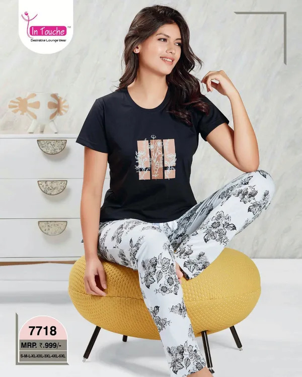 Black_Cotton_T-Shirt_And_Floral_Pyjama_Set_For_Women
