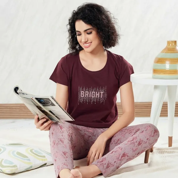 Maroon_Cotton_Nightwear_Set_For_Women