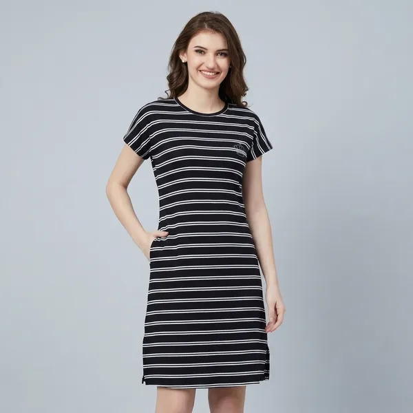 Black_And_White_Cotton_Oversized_T-Shirt_Dress_For_Women